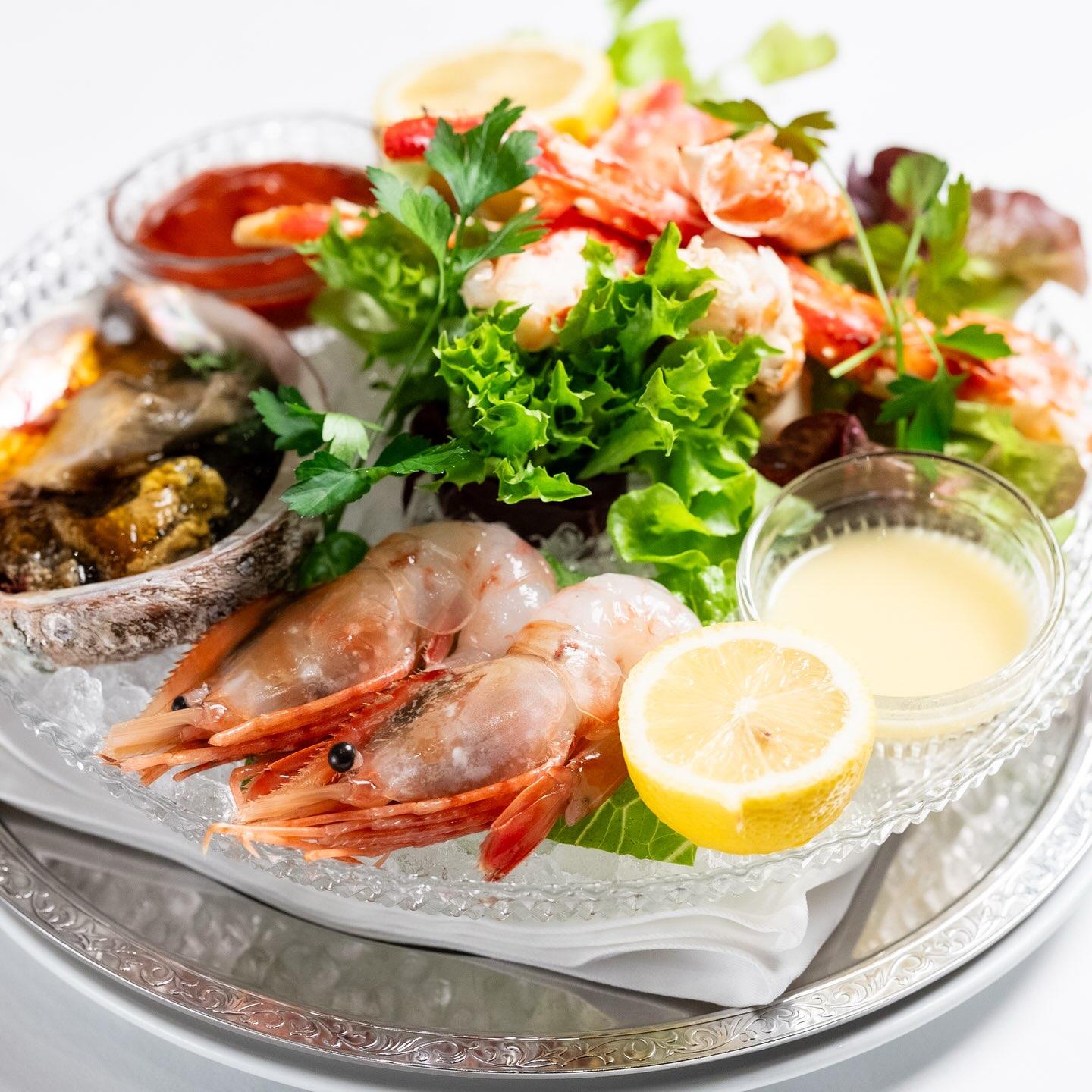 季節ごとの恵みを活かした、彩り豊かなシーフードメニュー。